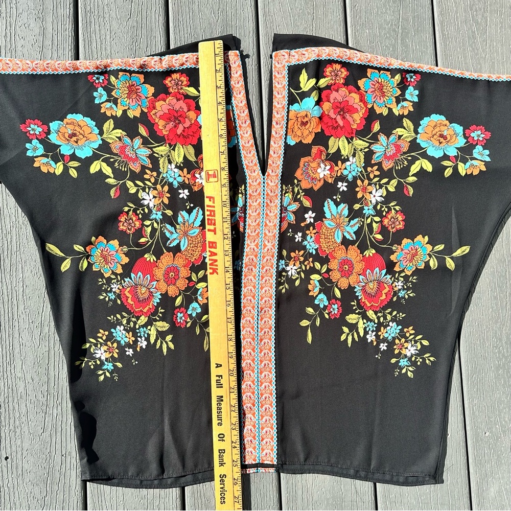 Rose & Olive Black Embellished Boxy Blouse - Picture 7 of 11
